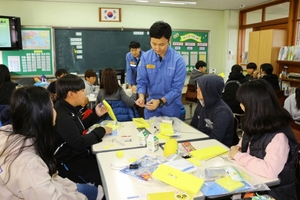 [NSP PHOTO]포스코 광양제철소, 과학 꿈나무 위한 주니어 공학교실 열어