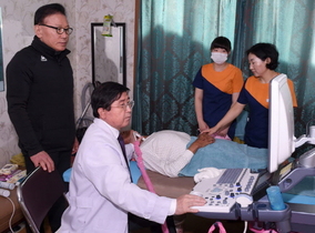 [NSP PHOTO]YC-TEC 박수관 회장, 여수 돌산서 의료 봉사활동 펼쳐