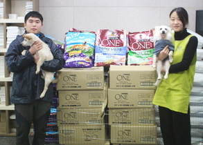 [NSP PHOTO]네슬레 퓨리나, 유기반려동물 보호소에 사료 1톤 기부