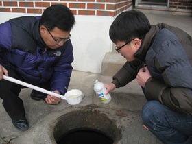 [NSP PHOTO]담양군, 정화조 등 350여 개소 대상 월동모기 박멸 돌입