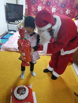 [NSP PHOTO]광양시 드림스타트, 소외계층 아동 위해 산타 변신 깜짝 방문