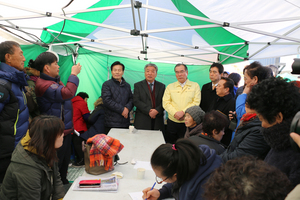 [NSP PHOTO]전남시장군수협의회, 여수 수산시장 화재 극복에 뜻 모아 성금 전달