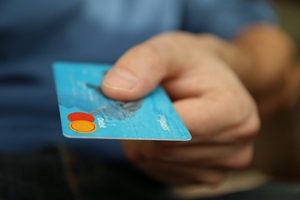 [NSP PHOTO][알고보니]똑똑한 카드사용자의 비법, 신용·체크카드 반반 겹사용