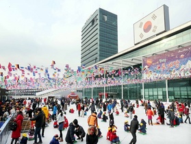 [NSP PHOTO]용인시, 시청 썰매장 어린이와 부모들로 호응