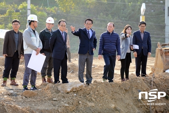 NSP통신-김무섭 부군수가 현장 관계자들에게 지시를 하고있다. (사진 = 대구광역시 달성군 제공)