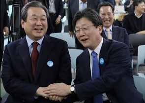 [NSP PHOTO]바른정당 유승민, 김무성 전 대표와 아무 문제없다