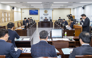 [NSP PHOTO]경북도의회, 제3차 대구공항이전특별위 업무보고 가져