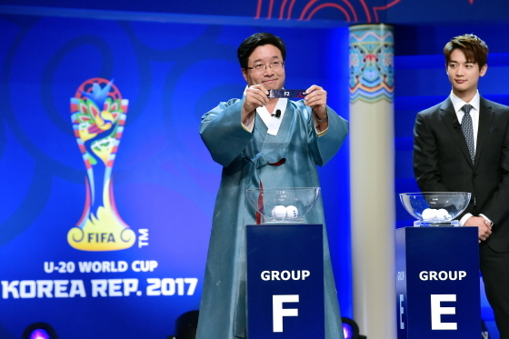 [NSP PHOTO][지역동정]수원시, 피파 U-20 월드컵 트로피 공개 이벤트