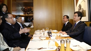 [NSP PHOTO]우다웨이 만난 유승민 사드, 중국이 문제 삼는 것 주권 침해다