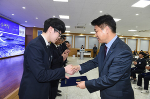 [NSP PHOTO]영덕군교육발전위원회 상반기 장학증서 수여식 가져