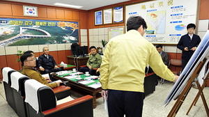 [NSP PHOTO]국민안전처 이성호차관 영덕군 지진해일시설 현황점검