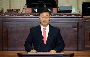 [NSP PHOTO]김성제 의왕시장 시의회 임시회 참석