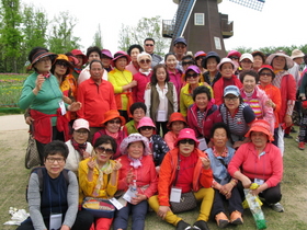 [NSP PHOTO]목포제일정보중고등학교, 만학도들의 첫 소풍