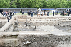 [NSP PHOTO]경주 월성 성벽서 인골 2구 발굴…인신(人身) 제의 추정 국내 첫 사례