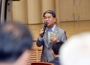 [NSP PHOTO]이재정 경기도교육감, 4차 산업혁명 하이터치 감성교육 강조