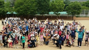 [NSP PHOTO]안양남초등학교, 가족사랑 걷기행사 성황리 개최