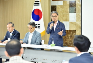 [NSP PHOTO]이재정 경기도교육감, 학교간 협력해 지역특성있는 교육 당부