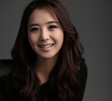 [NSP NEWS Image]이지애 저소득층 어린이에 1억5천만 원 상당 도서 기부