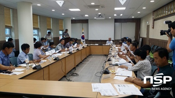 NSP통신-진안군이 농약허용물질목록 관리제도 홍보 부족으로 인한 농업인 피해를 최소화하기 위해 관내 이장들을 대상으로 현장교육을 진행하고 있다.