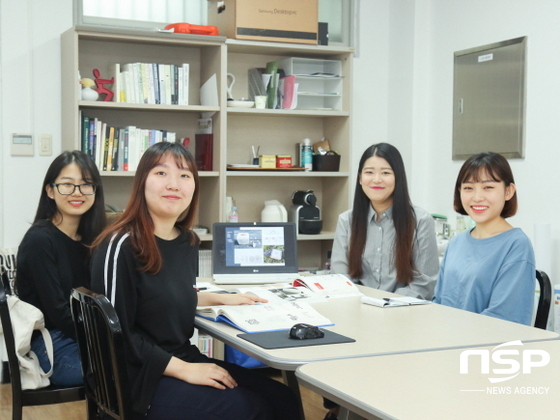 NSP통신-경북디자인특공대로 선발된 경일대 디자인학부 산업디자인전공 학생들이 디자인 개발 회의를 하고 있다. (경일대학교)
