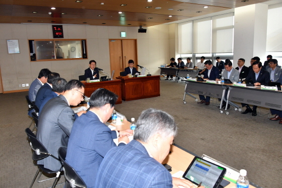 [NSP PHOTO]이재명 성남시장, 청소년배당 도입 검토 지시