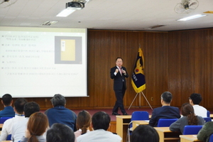 [NSP PHOTO]대구한의대 박동균 교수, 포항북부서 경찰관 대상 인문학 교양 특강