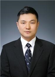 NSP통신-▲세계 최초 그래핀 나노볼 대량생산 원스텝 공정을 개발한 코리아텍 최순목교수팀. (코리아텍)