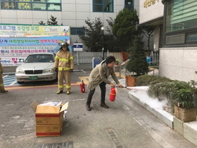 [NSP PHOTO]수원시 매산동, 주민센터 수강생과 합동 소방훈련 실시