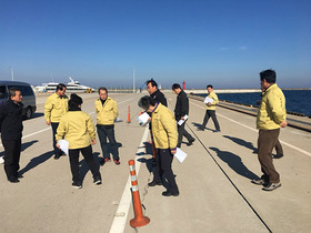 [NSP PHOTO]포항시의회 경제산업위·건설도시위, 지진피해 기업체 현장 방문