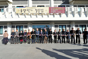 [NSP PHOTO]군위 출향작가 미공회 초대전 열어