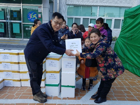 [NSP PHOTO]광양시 중마동지역사회보장협의체, 소외계층에 김장김치 전달 훈훈