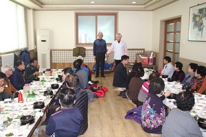 [NSP PHOTO]군산 해녀일식, 경로당연합회 어르신 초청 나눔 실천