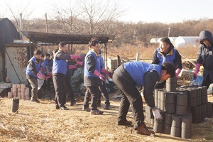 [NSP PHOTO]의왕시 부곡앤젤봉사회, 소외계층 연탄 전달