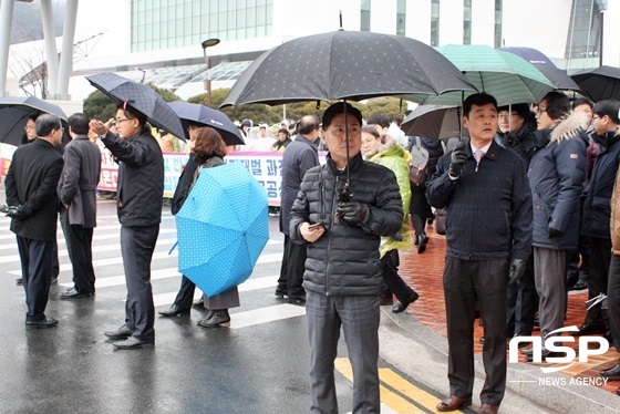 NSP통신-한국가스공사 관계자들이 정승일 신임 사장 맞이를 준비하고 있다. (김덕엽 기자)