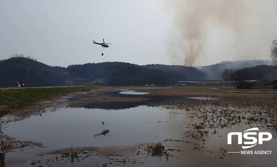NSP통신-담양군에 투입되는 산불 진화용 헬기. (담양군)