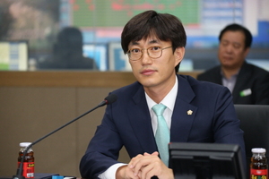 [NSP PHOTO]어지영 성남시의원, 의정활동 분투기 북콘서트 개최