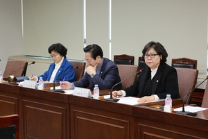 [NSP PHOTO]시흥시의회 자치행정위, 어린이집연합회와 간담회 가져