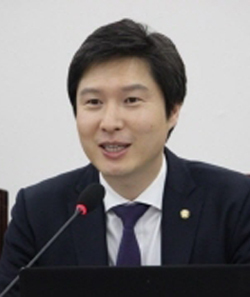 [NSP PHOTO]김해영 의원, 은행법 개정안 발의...금융지주 회장 제재 강화