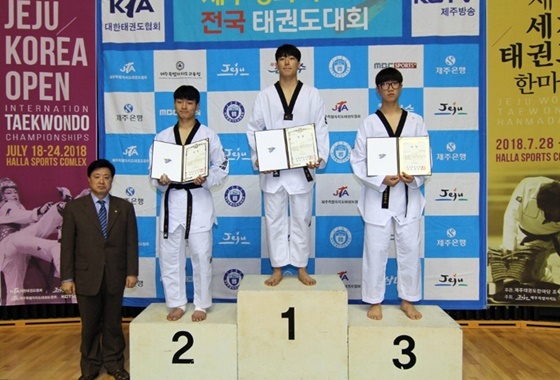 NSP통신-▲김지훈 충남대 학생이 태권도부 창단 첫 태극마크를 달았다 (충남대)