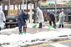 [NSP PHOTO]경주시, 반가운 봄비와 봄눈, 산불, 가뭄 걱정 덜어