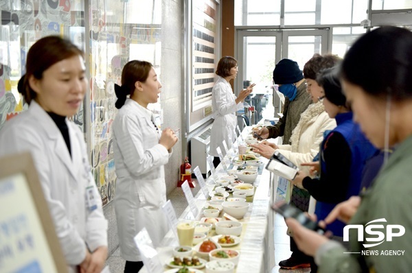 NSP통신-화순전남대병원이 암환자를 위한 건강밥상과 식단을 선보이고 있다. (화순전남대병원)