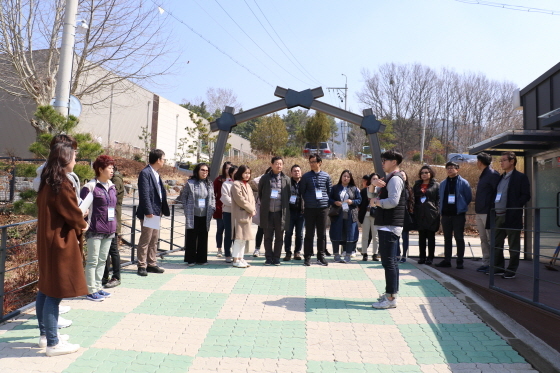 NSP통신-충청남도 논산 및 전라북도 완주에서 3월 23~24일 2018 평택시 지역문화예술전문가 워크숍이 열렸다. (평택문화원)