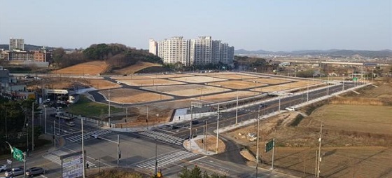 NSP통신-▲홍성군 역재방죽지구 부지조성공사가 지난달 말 완공됐다 (홍성군)