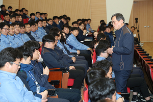 [NSP PHOTO]정재훈 한수원 사장, 격식없는 현장소통