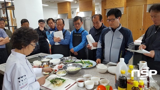 [NSP PHOTO]나도 요리하는 남자…장수군, 우리쌀 활용 교육