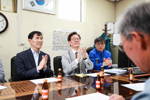 [NSP PHOTO]이재명 경기도지사 후보, 지역화폐 유용성 강조