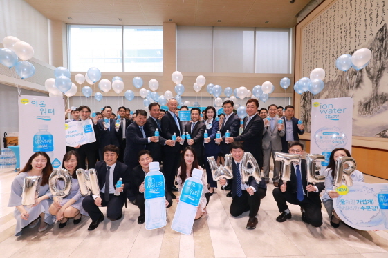 NSP통신-포카리스웨트 이온워터 발매식 (동아오츠카 제공)