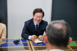 [NSP PHOTO]이재명, 문화콘텐츠가 미래 산업의 중심, 관심과 배려 필요해