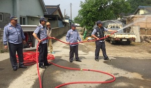 [NSP PHOTO]예산군 신양면의용소방대, 호스릴소화전 사용법 안내