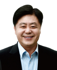 NSP통신-최영근 바른미래당 화성시장 후보 모습. (최영근 선거사무실)